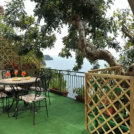 Sleeps 8 Air Con Wifi Apartment *